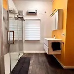 Family With Sea View For 6 * 德帕内