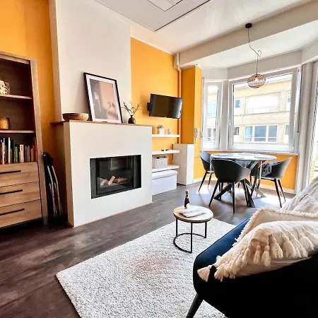 Family With Sea View For 6 Apartment De Panne