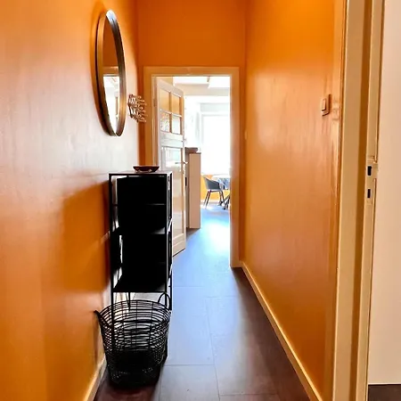 Family With Sea View For 6 Apartment De Panne